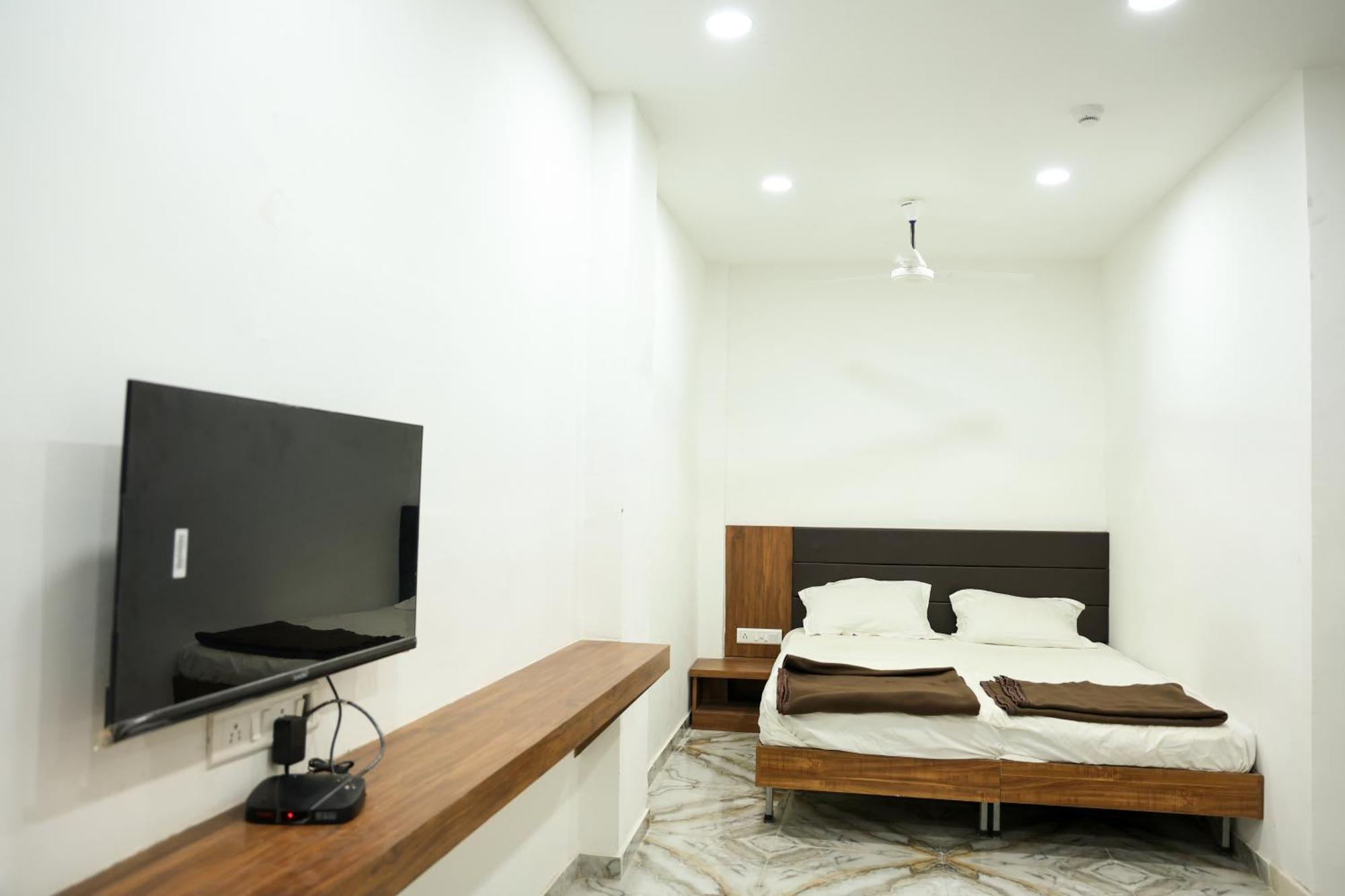 Hotel Aaram Kalupur Amhedabad Dış mekan fotoğraf