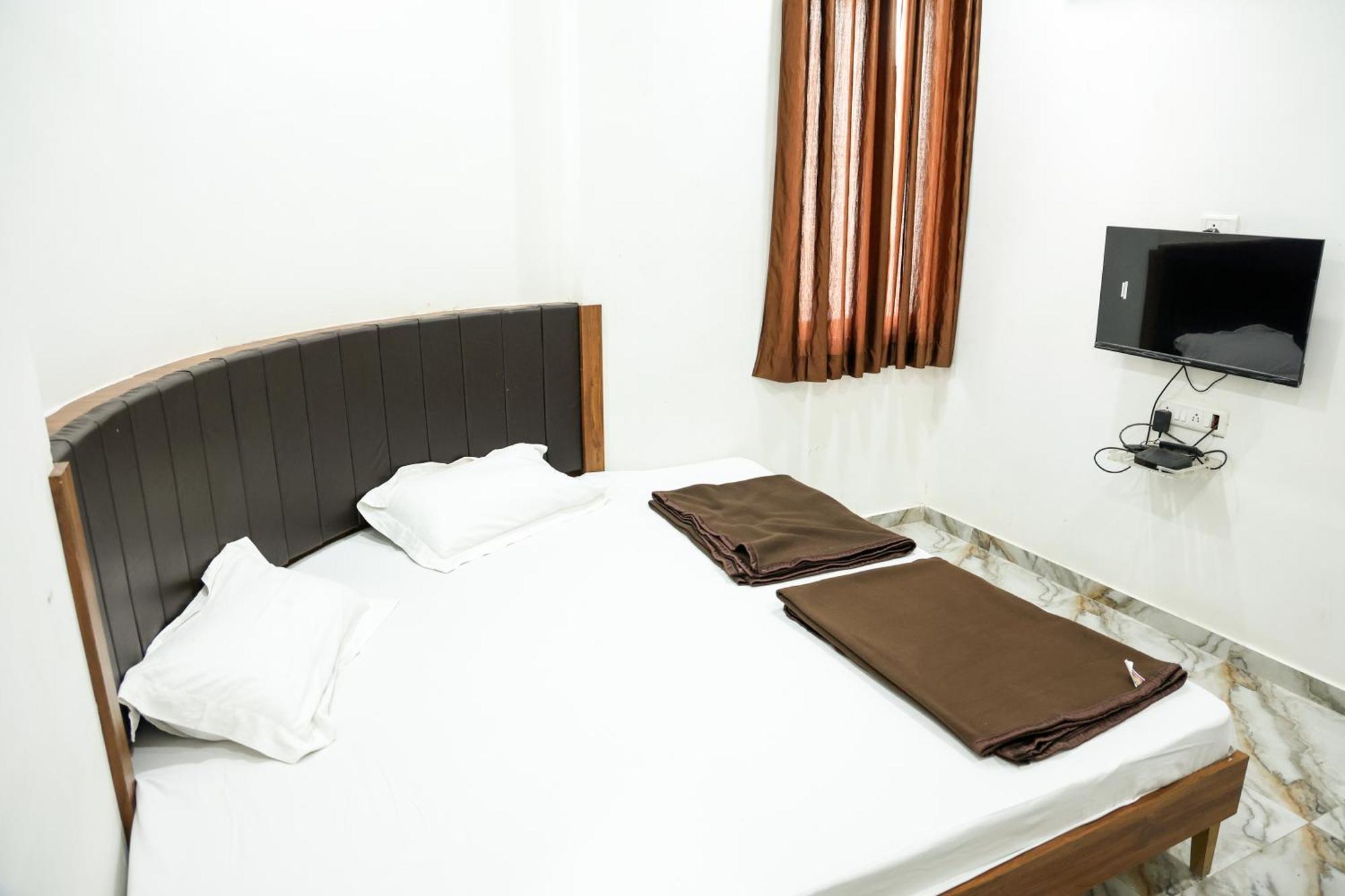 Hotel Aaram Kalupur Amhedabad Dış mekan fotoğraf
