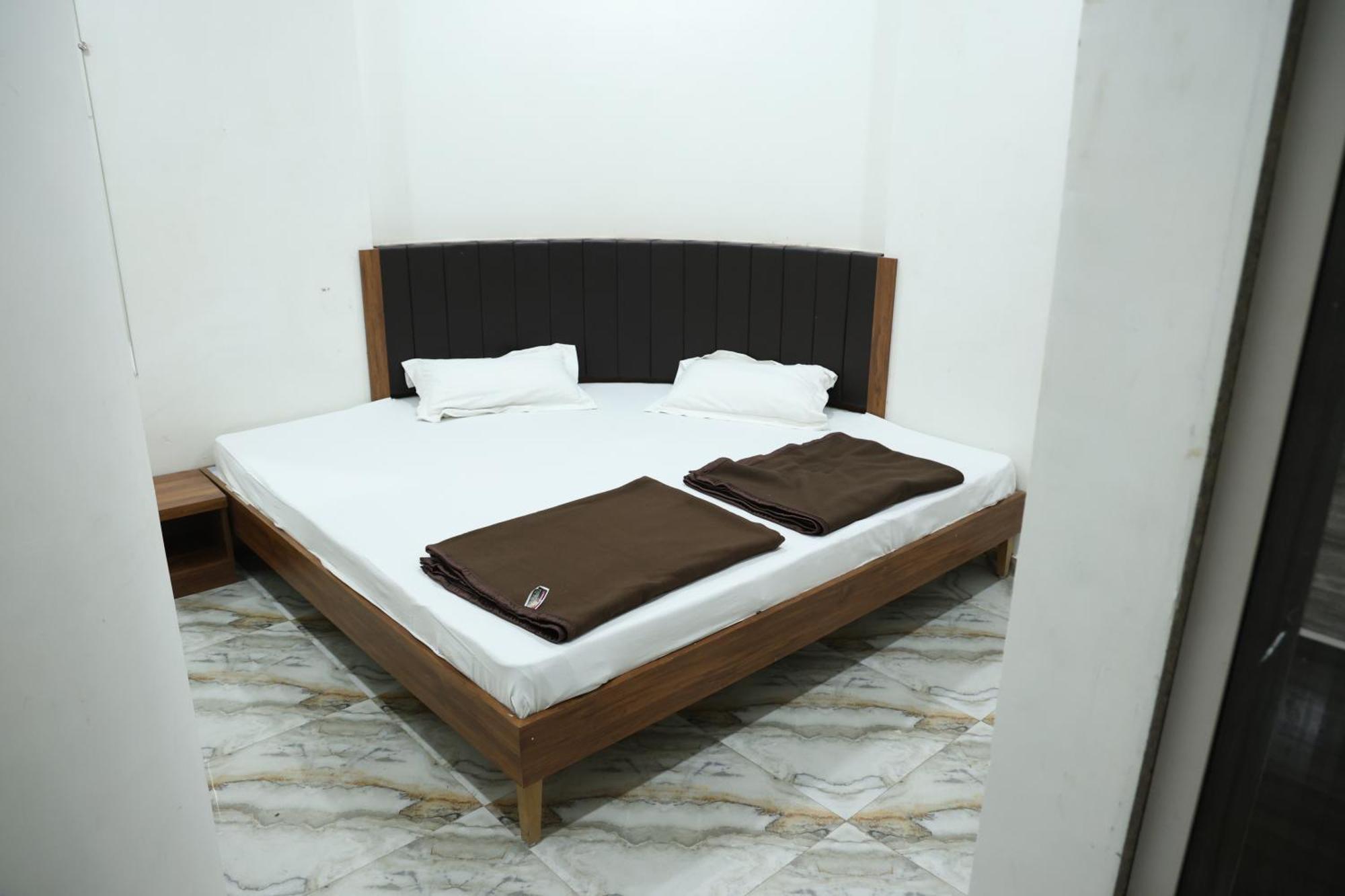 Hotel Aaram Kalupur Amhedabad Dış mekan fotoğraf